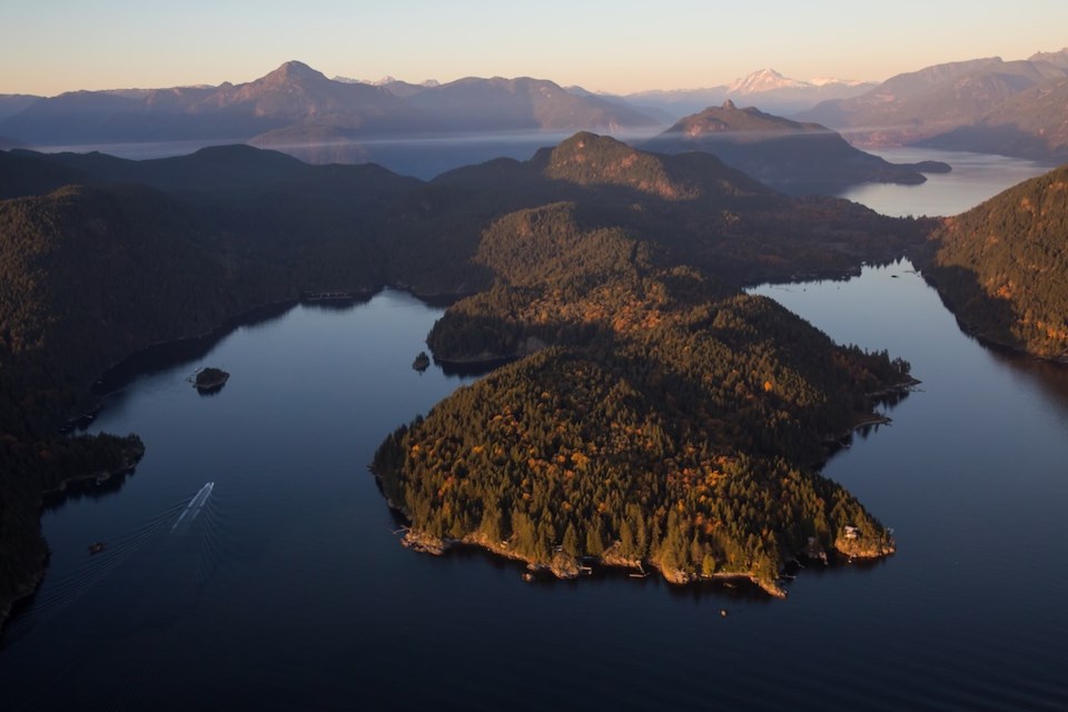aerial-gambier-island-sunshine-coast