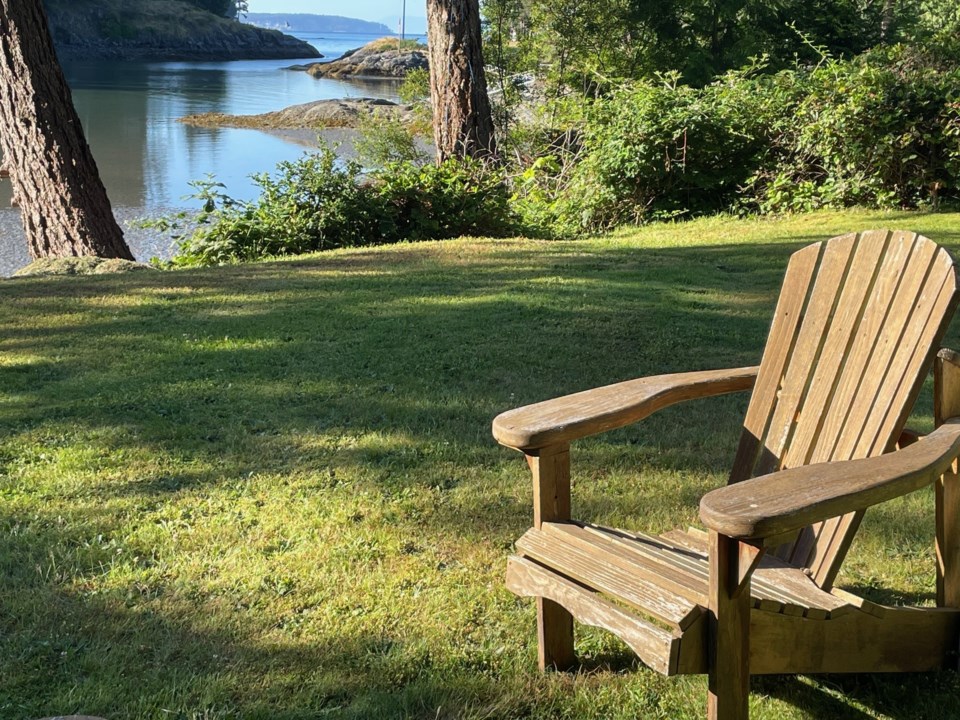 sunbathed-lawn-chair
