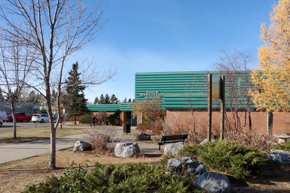 Manachaban Middle School and Elizabeth Barrett Elementary School have both reported recent respiratory illness outbreaks. (Jessica Lee/The Cochrane Eagle)