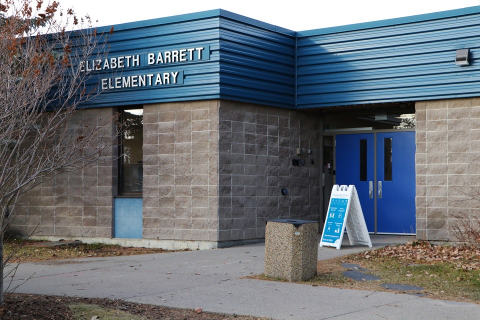 Elizabeth Barrett Elementary School currently sits at an alert status with 5-9 cases of COVID-19 reported in the school according to Alberta Health Services. School authorities can now tap into a free rapid test program at schools with reported outbreaks through an option offered by the provincial government as of Oct. 27. (Jessica Lee/The Cochrane Eagle)