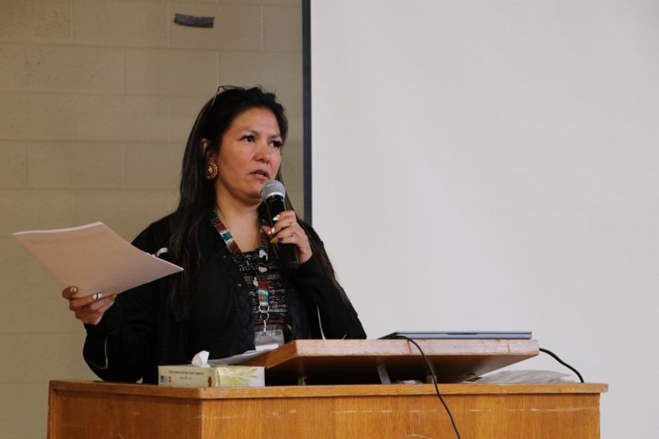 Myrna Teegee, Stoney Health Services Mînî Thnî Crisis Support social worker and Indigenous liaison, hosted an info session on the First Nations Drinking Water Settlement at the Bearspaw Youth Centre in Morley on behalf of the health authority May 25. (Jessica Lee/The Cochrane Eagle)