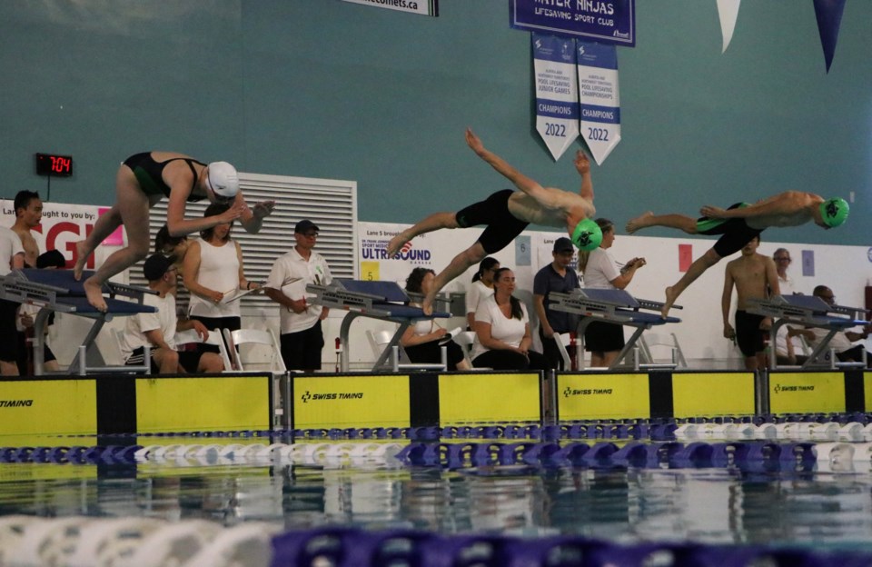 20220715 Cochrane Piranhas swim meet 2 JL