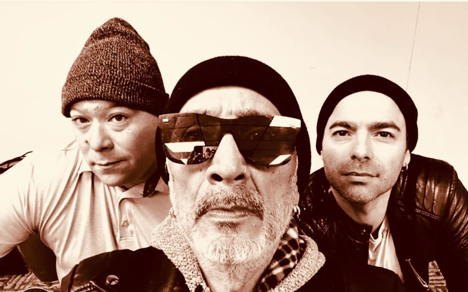 oscar-lopez-power-trio