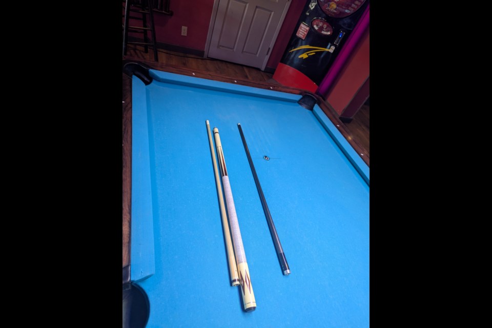 Meucci cues donated by Bill Gibbons to help raise funds for Brielle Thomson and her family.