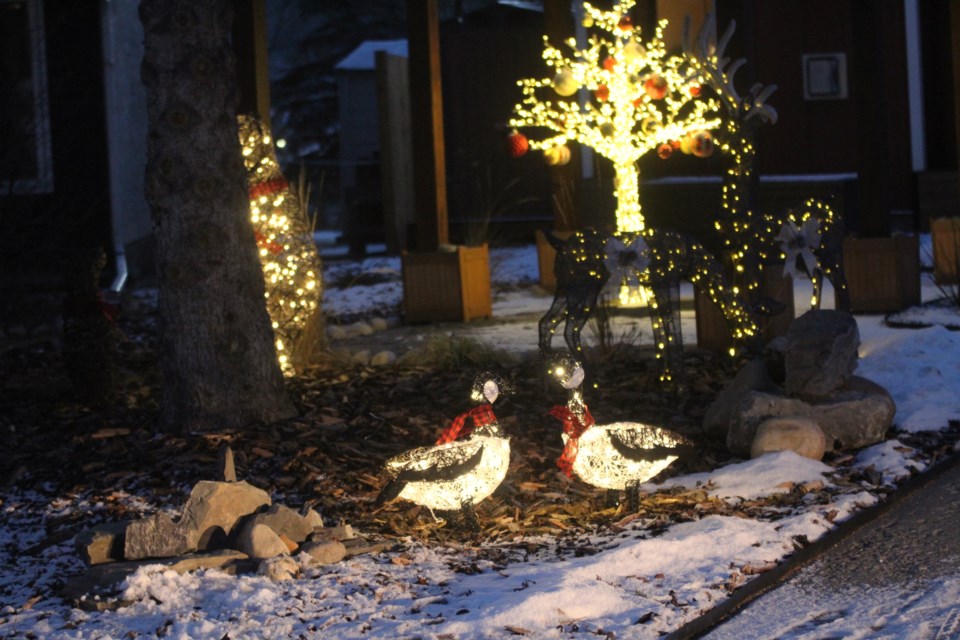 Homes around Cochrane's Bow Ridge and Glenbow areas were all lit up to celebrate the Christmas season. Just a small sample of the many homes who have done a great job in welcoming the Yuletide season in the town this year.
