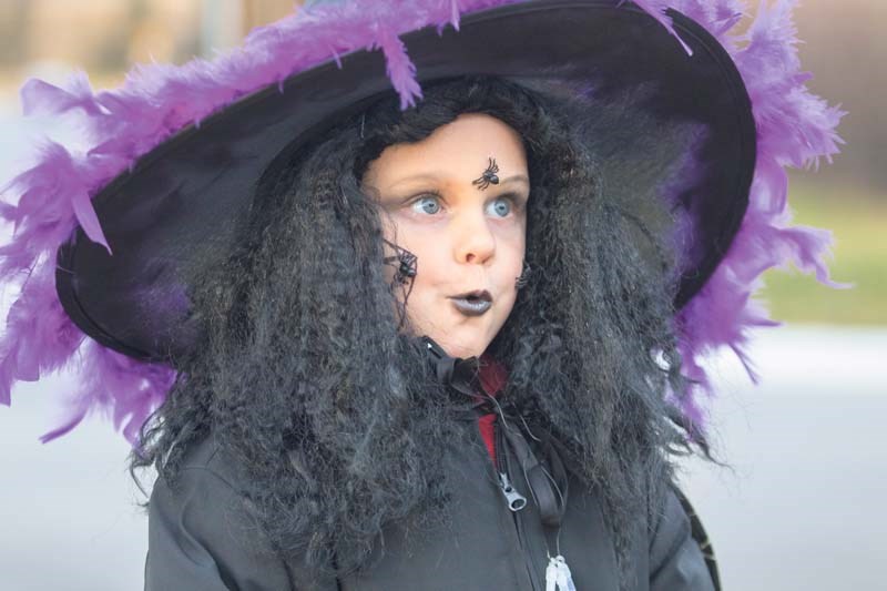20161031 Trick or Treaters 093