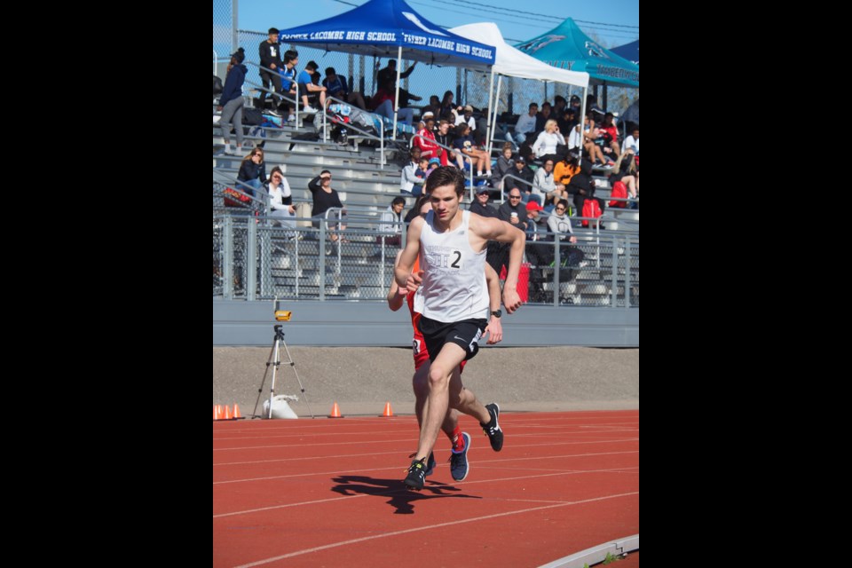 Eric Swedlo competes in the CSHSAA Blue Divisional Meet on May 15 at Foothills Track in Calgary. 