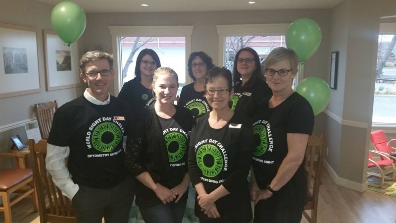 (Back left to right) Kaila Pharis, Sandra Coffey, Katherine Blumhagen, (front left to right) Dr. Tom Wilk, Christine Jacobs, Jocelyn Frey and Elaine Eaton of Mountain View