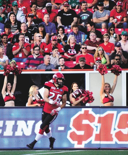 Cochranite Rob Cote ran for close to 20 yards on this play during the Calgary Stampeders&#8217; 35-15 victory over the Saskatchewan Roughriders on Aug. 4 at McMahon Stadium.