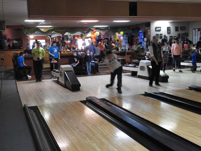 League play is getting underway at Cochrane Lanes.