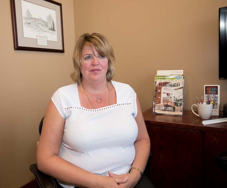 Vivian Cox has announced her intentions to run for town council.