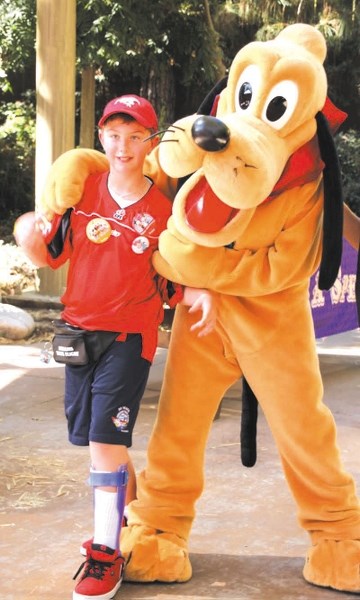 Eric Carvelli, 11, took part in Dreams Take Flight on Oct. 17, the organization that takes kids in need for an all-expenses paid one-day trip to Disneyland.