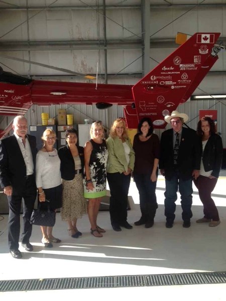 Left to right: Larry O&#8217;Connor, Patti O&#8217;Connor, STARS Development Officer/Events Wanda Freeborn, Julie Fitzsimmons, Marci Matthews, Amanda Matthews, Rob Matthews,