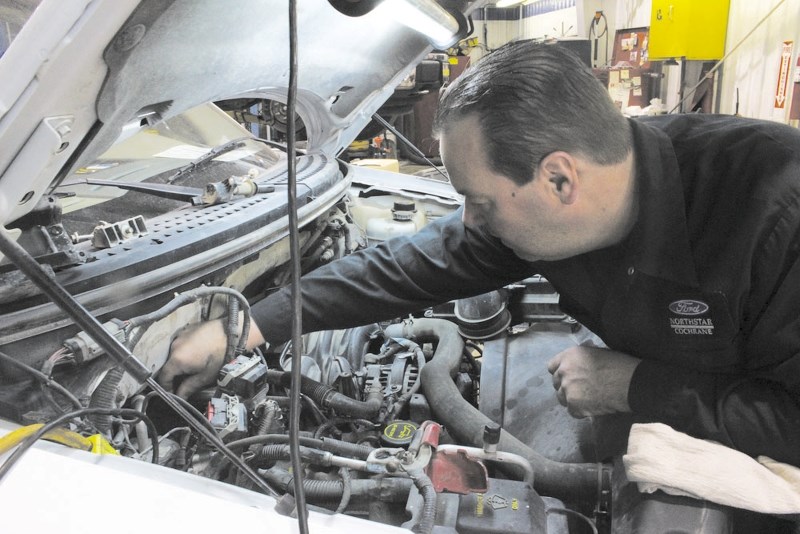 NorthStar Ford mechanic Todd Keller checks over a vehicle to ensure its in top condition.
