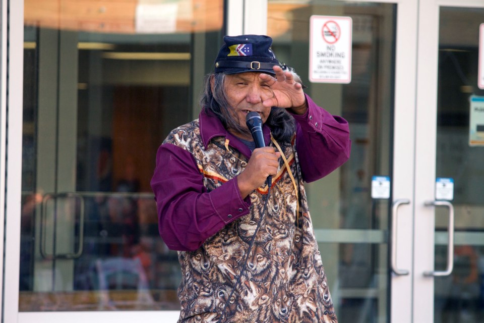 Blue Elk telling a story at the National Day for Truth and Reconciliation event at SLS Family Sports Centre on Sept. 30.