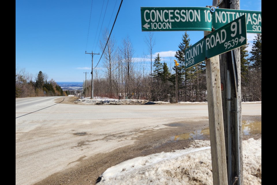 Simcoe County Road 91 and Clearview Concession 10.