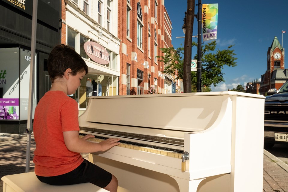 Reprise from street pianos back in downtown Collingwood Collingwood News