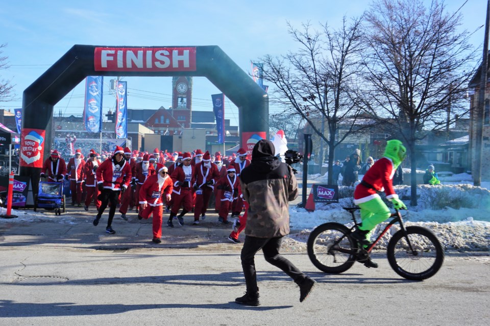 The Grinch kicks off the HoHoHoliday 5K on Saturday in Collingwood. Jessica Owen/CollingwoodToday  