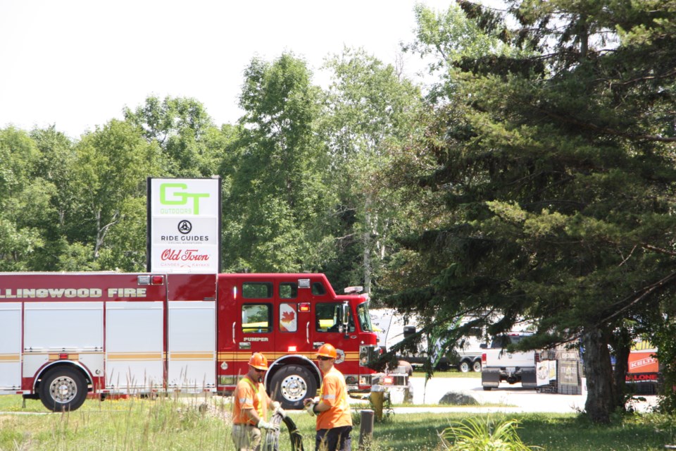 Fire crews were on scene with two trucks at Beachwood Road today. One truck returned to the station while the other remained on standby while hydro crews worked on nearby power lines. Erika Engel/CollingwoodToday