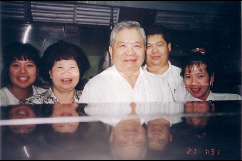 King Chung (Gen) Yuen, centre, died on March 4. He was 88.