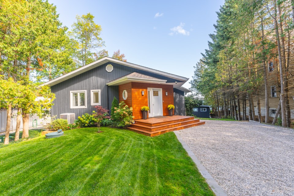 251-cedar-avenue-meaford-webres-1-letitia-baldauf