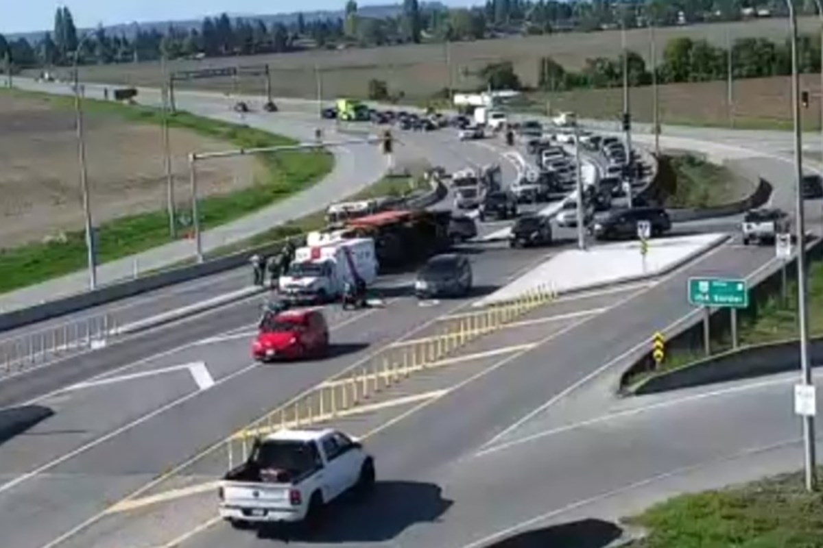 Truck accident causing lengthy delays in Delta BC Delta Optimist
