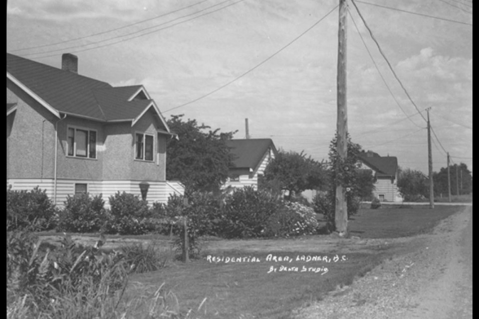 Stanley Street back in the 1930s.