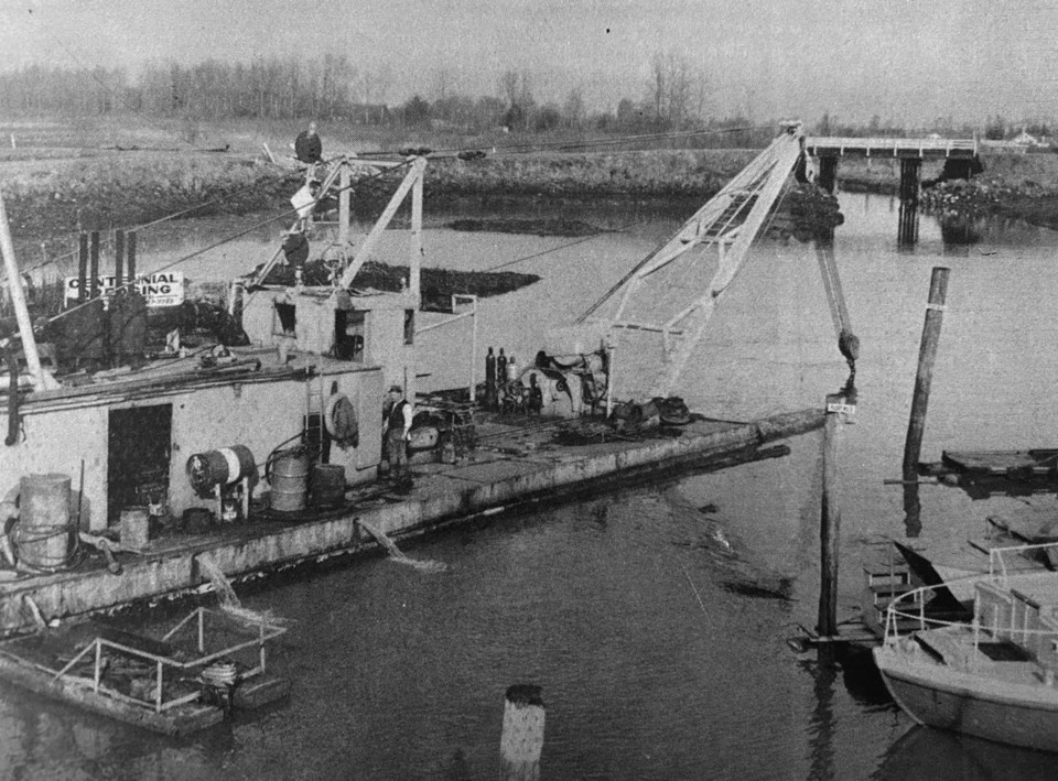 ladner-harbour-dredging-1968