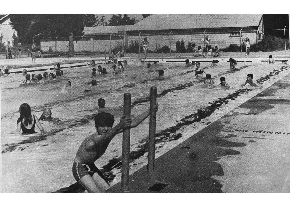 new-ladner-outdoor-pool-1970
