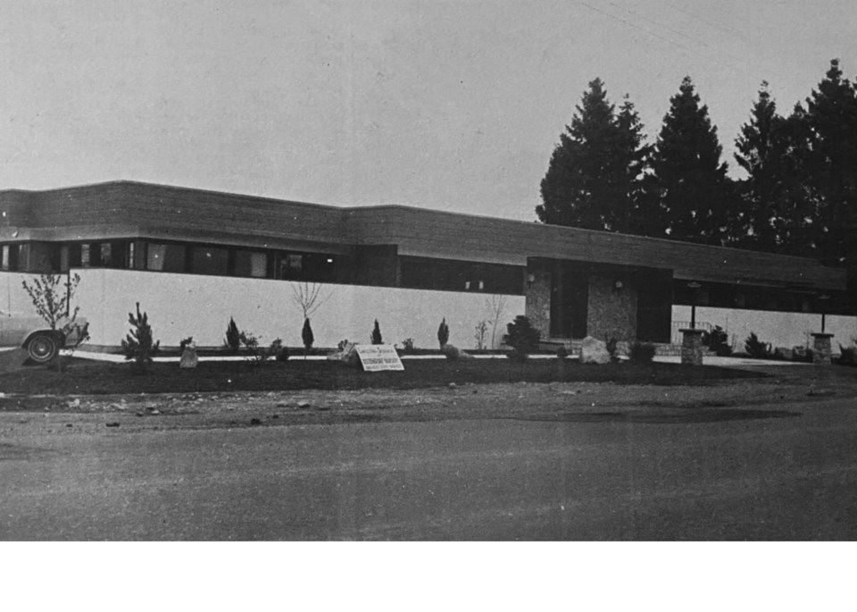 new-medical-centre-ladner-1970