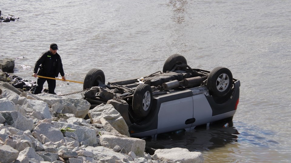 Fraser River vehicle roll-over