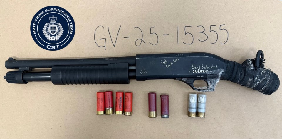 shotgun-seized-by-transit-police-8-july-25