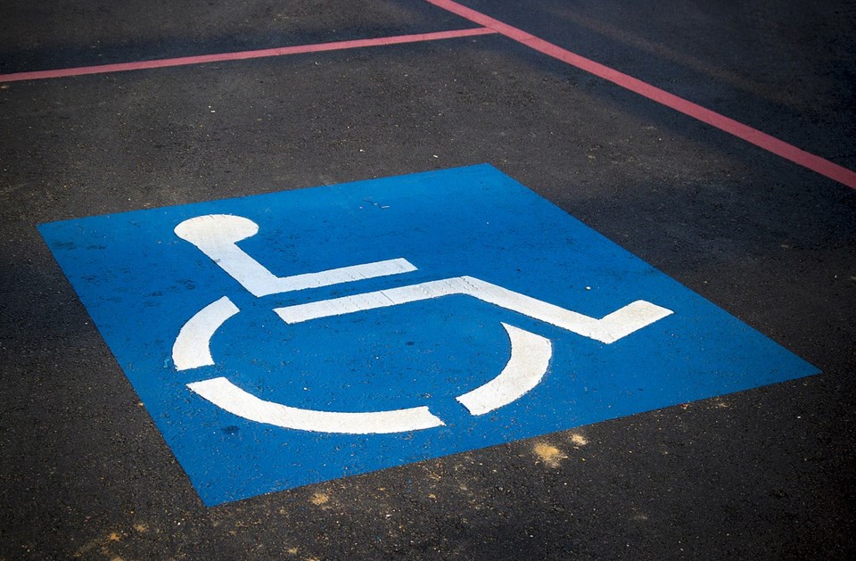 accessible parking - pixabay