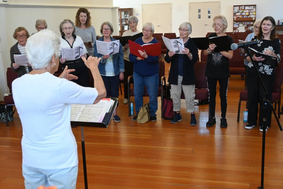 web1_glee-club-photo-for-print