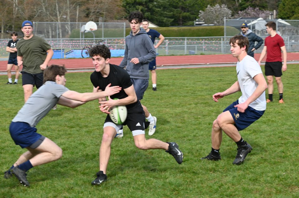 web1_sdss-senior-boys-rugby-practice