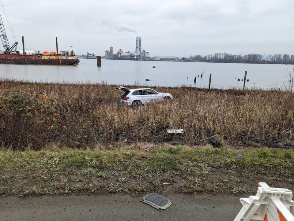web1_car-into-river-charges-dpd-photo