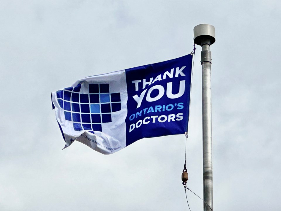 20240430-oma-doctors-day-flagstatic-flag-2