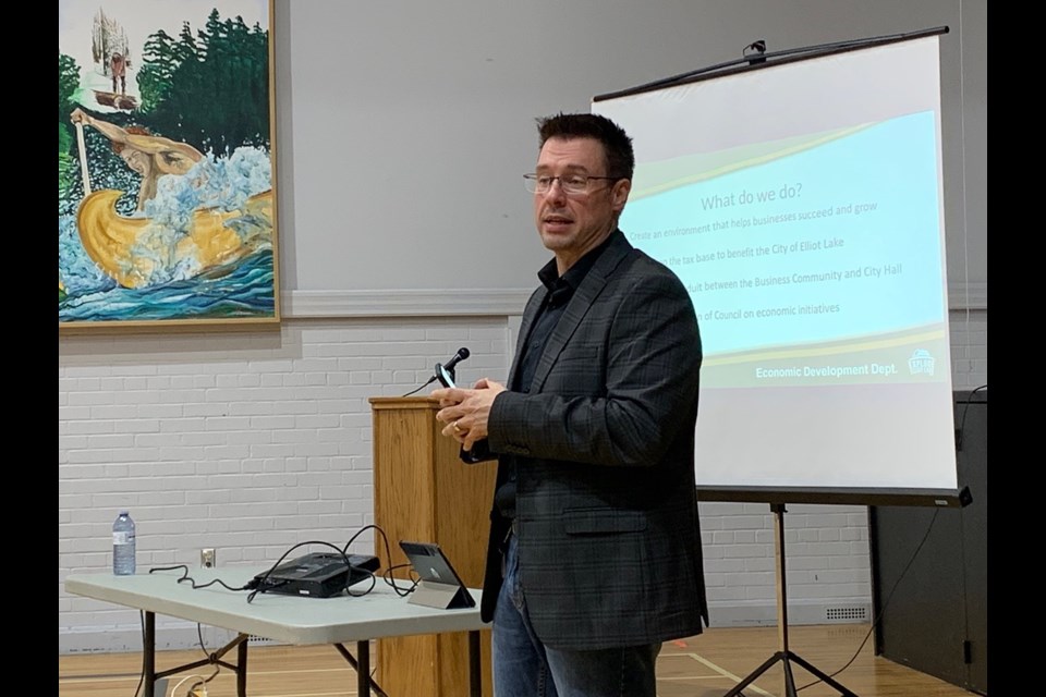 Elliot Lake economic development manager Steve Antunes outlined projects his department is undertaking at a town hall meeting Thursday evening at the Collins Hall. The audience was small, but it generated a lot of interest and many questions for Antunes.
