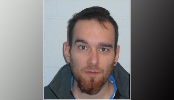 2018-02-23 OPP wanted federal inmate Scott Tremblay