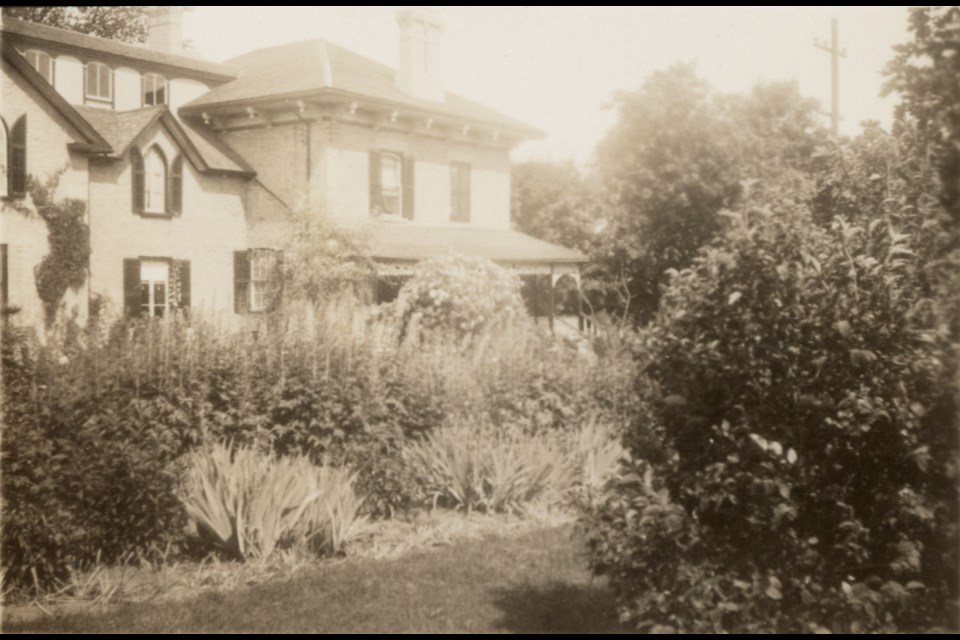 Drew House, Elora, circa 1932.