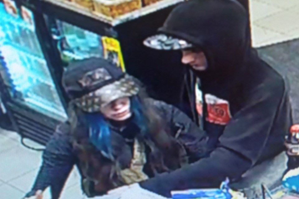 Police need help in identifying these two suspects.