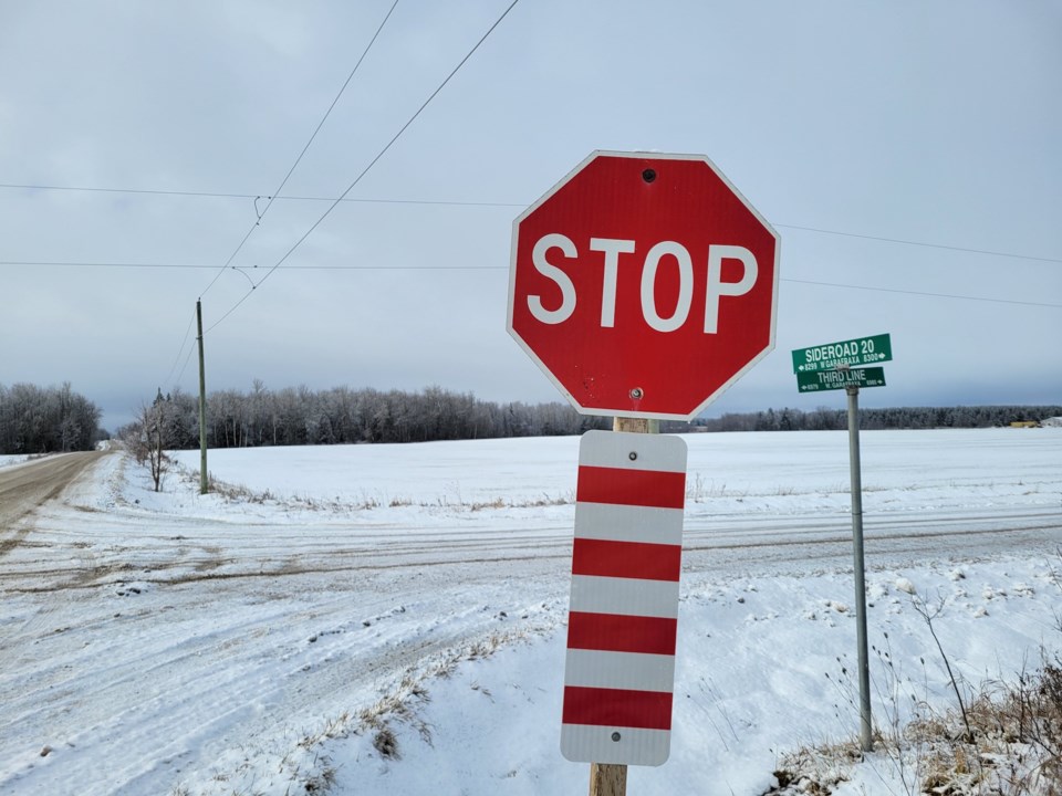 20231204opp-stop-sign