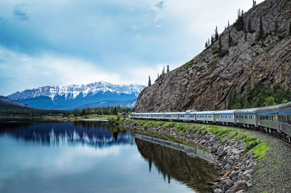 le-canadien-the-canadian_1-web-photo