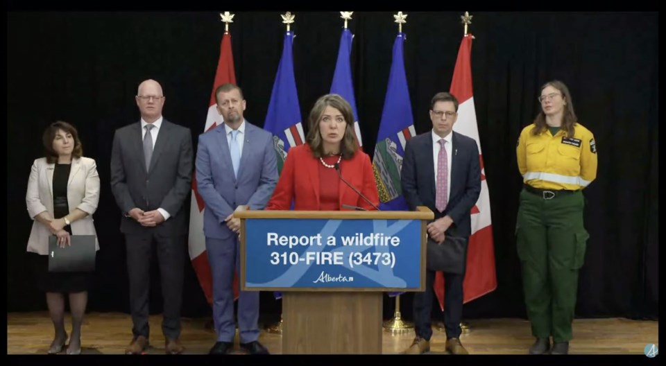 provincial-wildfire-update-web-photo