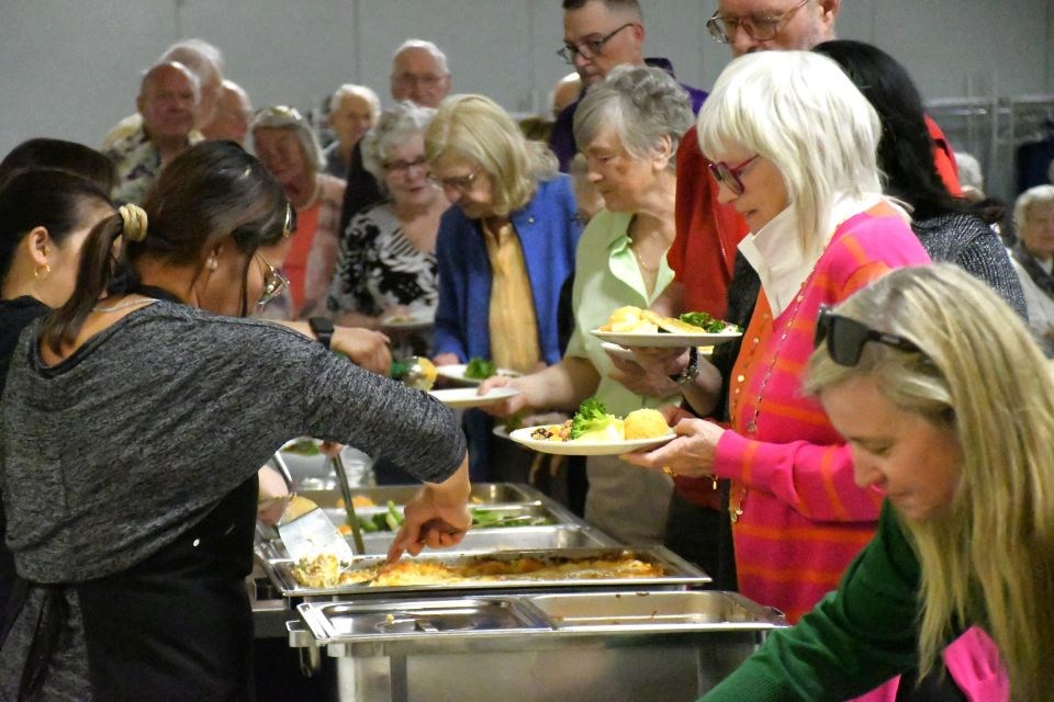 The Jasper Seniors Society hosted its annual Spring Dinner at the Jasper Activity Centre on Monday, April 22, 2024. The dinner was catered by Glenda the Great and featured a performance from singer Dahlia Wakefield. | Peter Shokeir / Jasper Fitzhugh