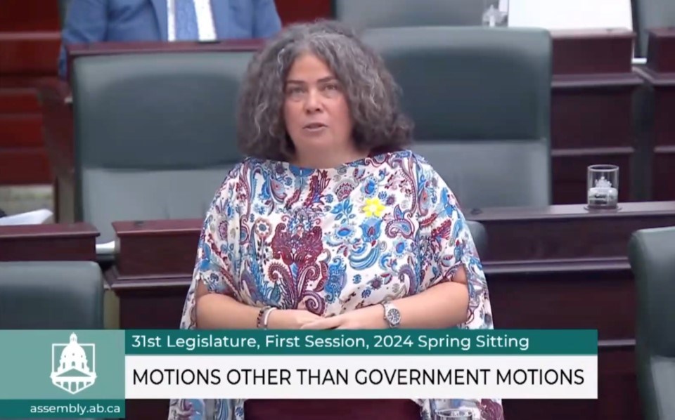 tourism-infrastructure-motion