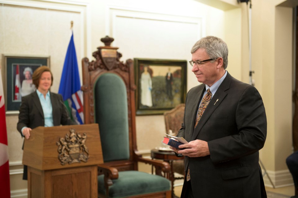 WEBCampbell_SwearingIn