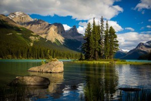 Spirit-Island-Sunset-Parks-Canada-Ryan-Bray