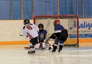 The Jasper Peewee Bears beat the Hinton Hurricanes 3-2 in a close game Nov. 20. Photo - N. Veerman