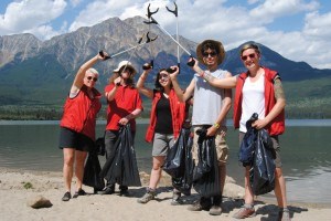 Volunteers helps pick up garbage along Pyramid Lake Beach, August 3. Photo - P. Clarke.